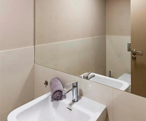 New Luxury Apt With Ac&parking In The Center Of Apartment Prague