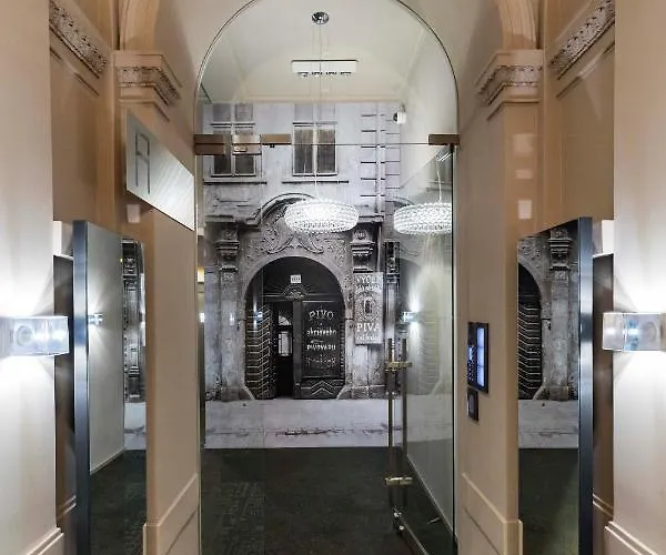 New Luxury Apt With Ac&parking In The Center Of Apartment