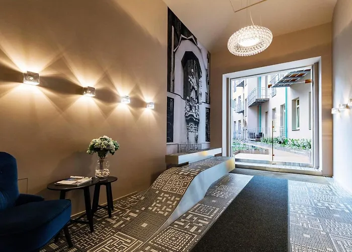 New Luxury Apt With Ac&parking In The Center Of *